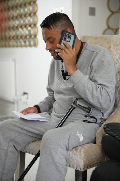 marwar uddin on phone